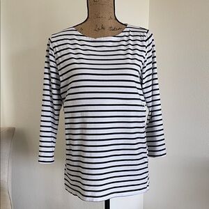 {nursing queen} black & white stripe nursing 3/4 long sleeve shirt